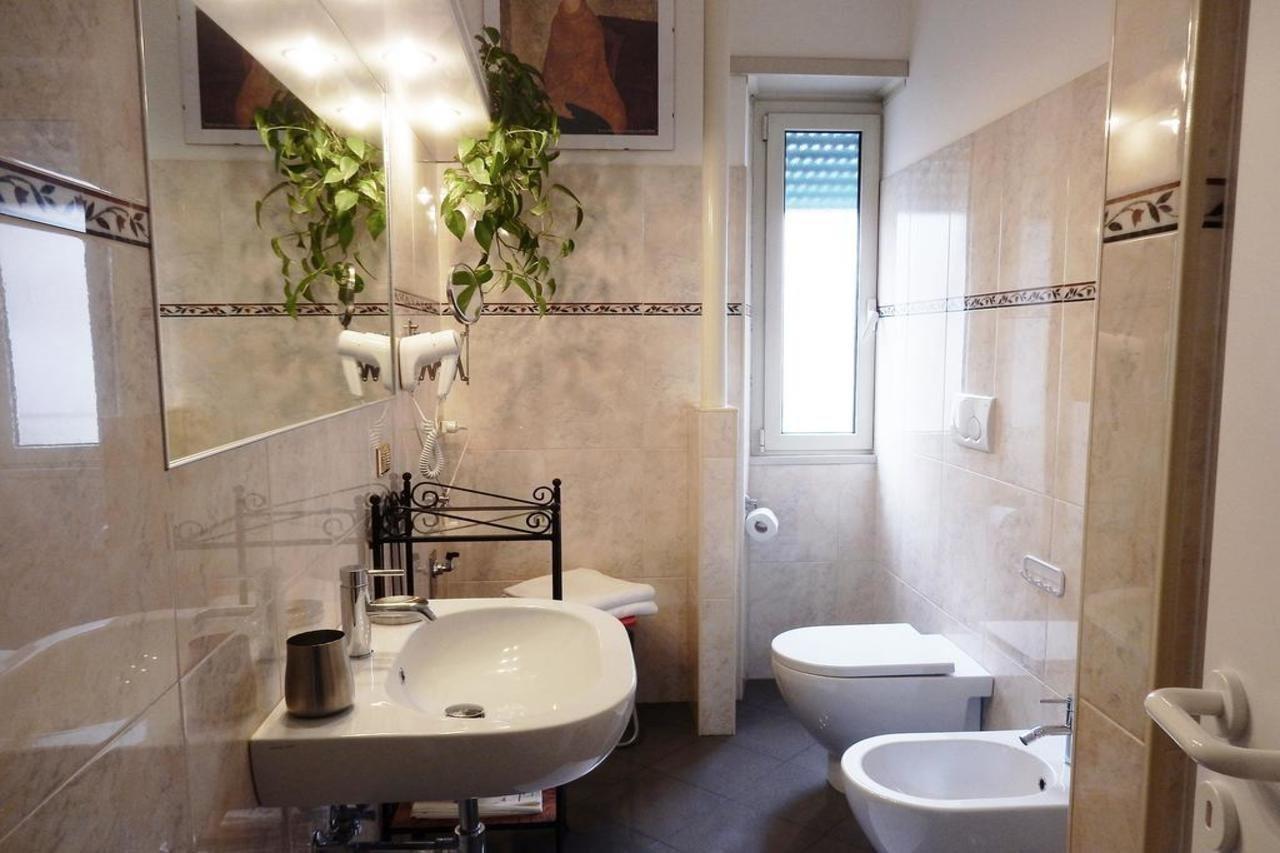 Hotel Romulus Rex Zewnętrze zdjęcie