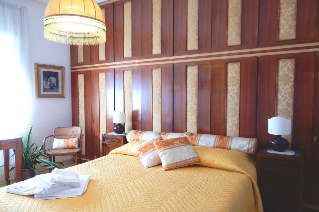 Hotel Romulus Rex Zewnętrze zdjęcie