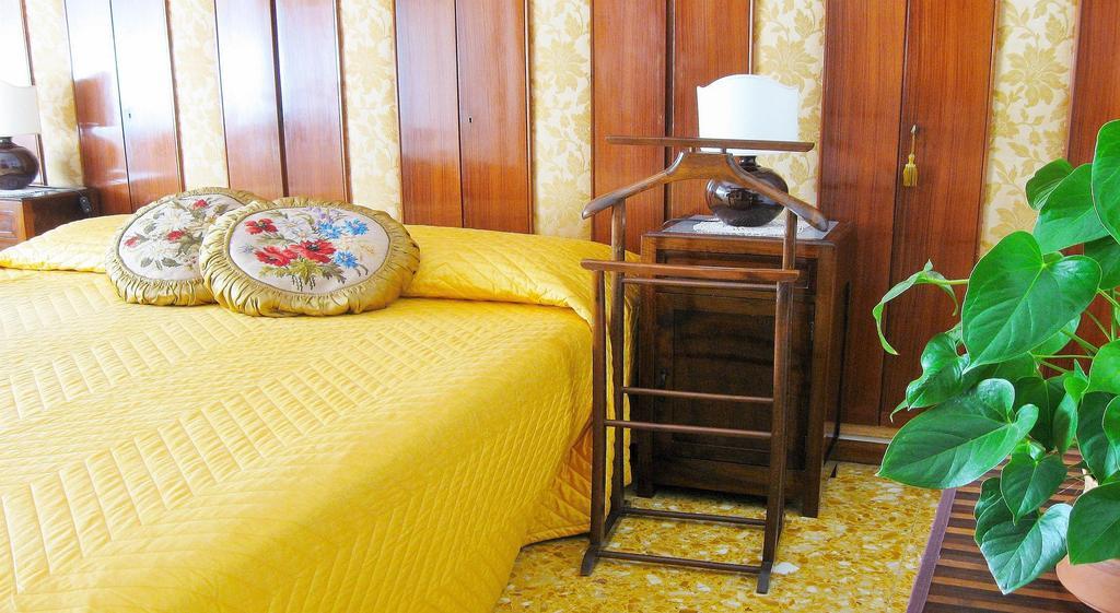 Hotel Romulus Rex Zewnętrze zdjęcie