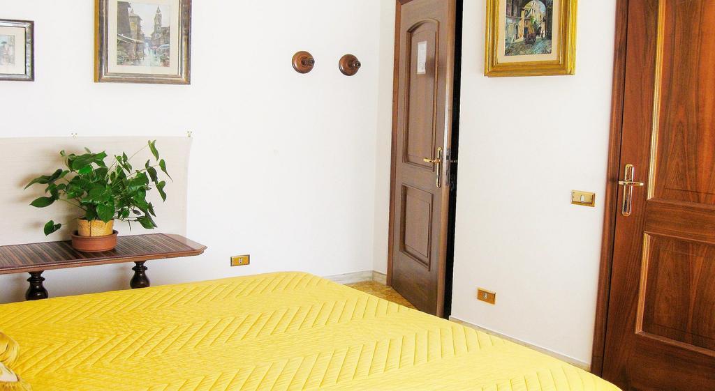 Hotel Romulus Rex Zewnętrze zdjęcie