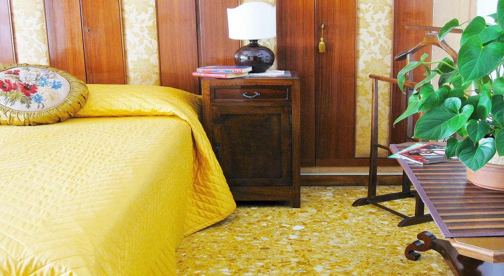 Hotel Romulus Rex Zewnętrze zdjęcie