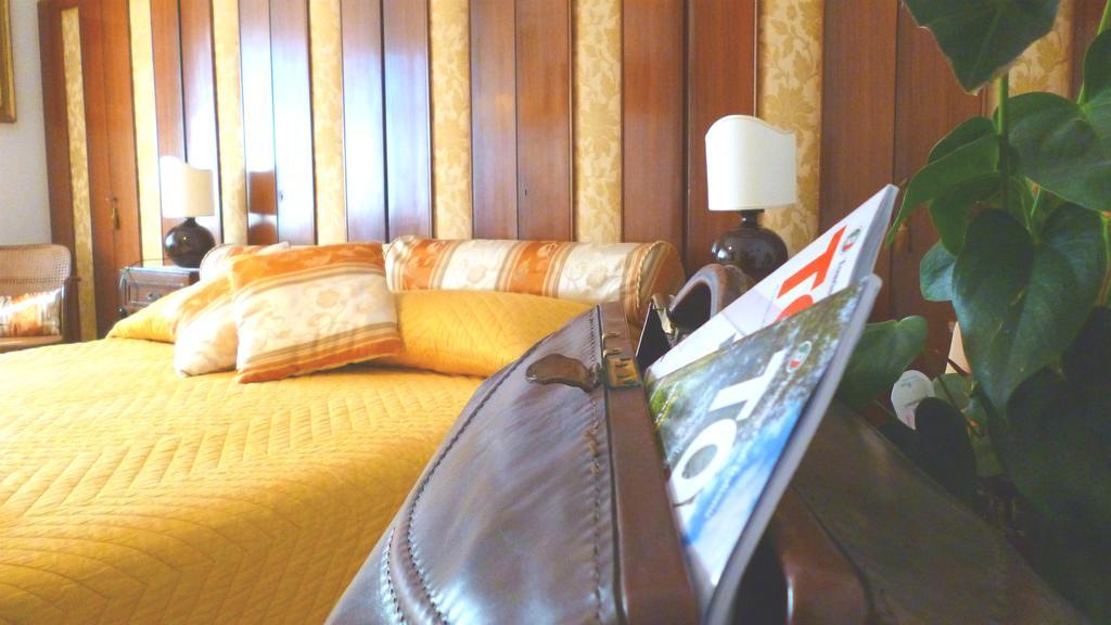 Hotel Romulus Rex Zewnętrze zdjęcie